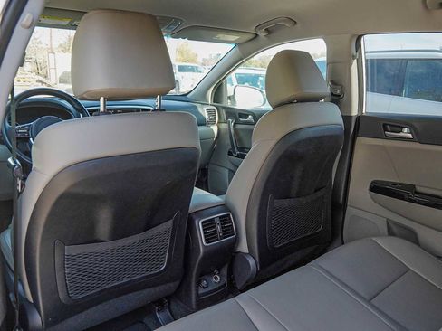 Used 2020 Kia Sportage EX image 27