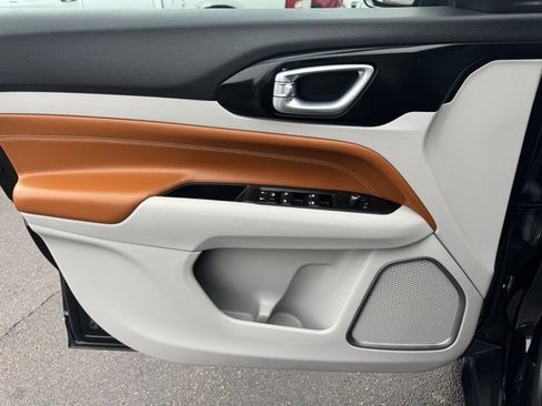 Certified 2022 Jeep Compass Limited image 10