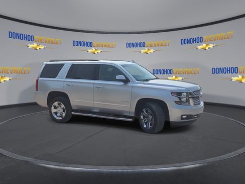 Used 2019 Chevrolet Tahoe LT w/ LT Signature Package RWD image 12