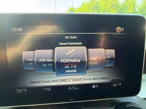 Used 2019 Mercedes-Benz GLC 300 4MATIC Coupe image 18