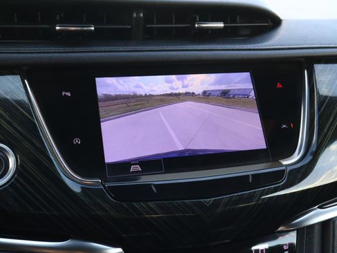 Used 2023 Cadillac XT6 Premium Luxury image 34