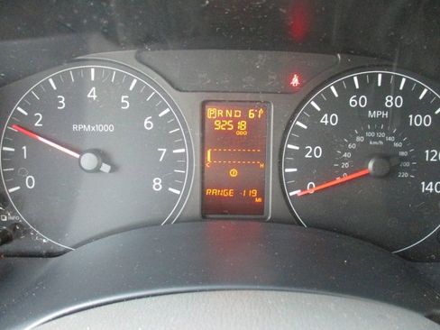 Used 2021 Nissan NV 2500 SV image 14