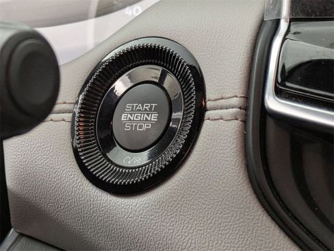 Certified 2024 Jeep Compass Limited image 16