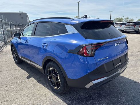 New 2026 Kia Sportage EX FWD image 5