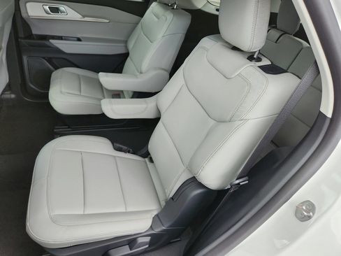 New 2026 Ford Explorer Active w/ Active Comfort Package AWD/4WD image 24