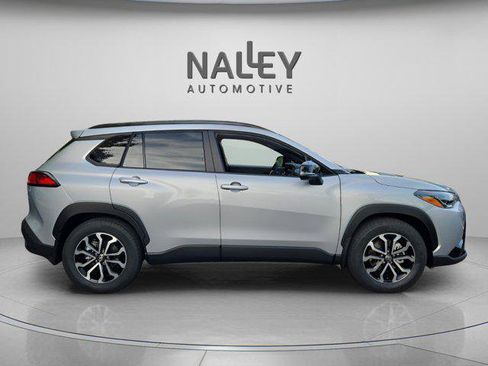 Certified 2025 Toyota Corolla Cross AWD Hybrid w/ Moonroof Package image 6