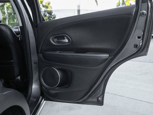 Used 2016 Honda HR-V EX-L image 35