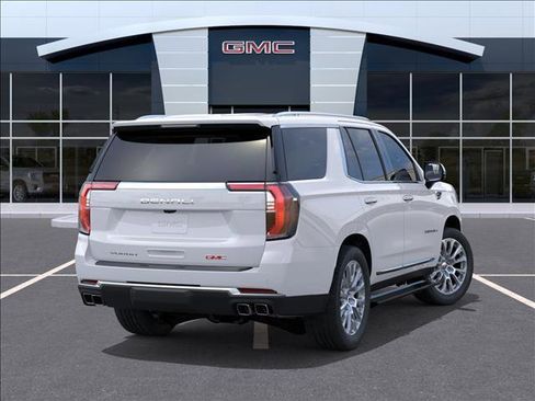Used 2026 GMC Yukon Denali AWD/4WD image 4