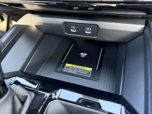 Used 2025 Honda Accord Sport image 25