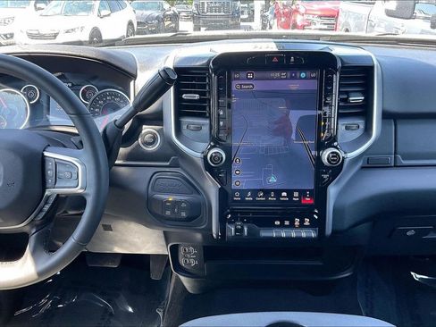 Used 2025 RAM 2500 Big Horn AWD/4WD image 13