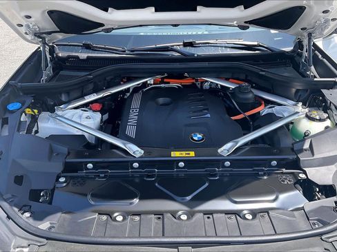 New 2026 BMW X5 xDrive50e AWD/4WD image 16