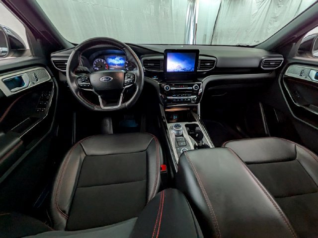 Certified 2023 Ford Explorer ST-Line w/ Class IV Trailer Tow Package AWD/4WD image 9
