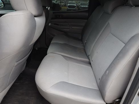 Used 2015 Toyota Tacoma 4x4 Double Cab w/ TRD Off-Road Package image 17