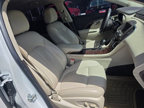 Used 2016 Buick LaCrosse Leather w/ Experience Buick Package FWD image 18