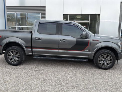 Used 2017 Ford F150 Lariat w/ Equipment Group 502A Luxury image 6