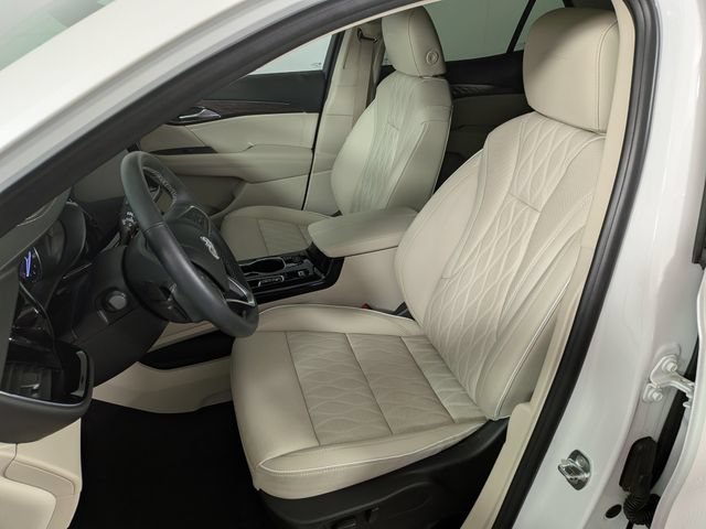 Used 2023 Buick Envision Avenir FWD image 18