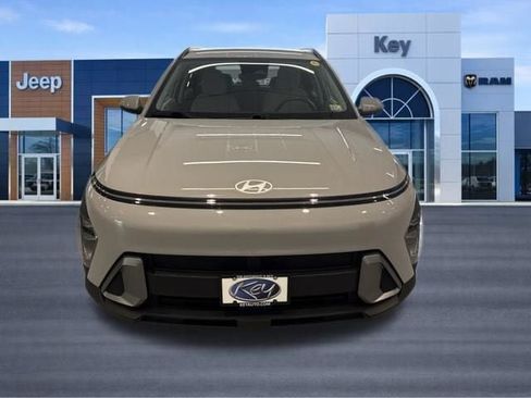 Used 2024 Hyundai Kona SEL AWD/4WD image 12