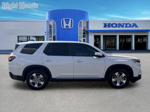 Certified 2024 Honda Pilot EX-L image 10