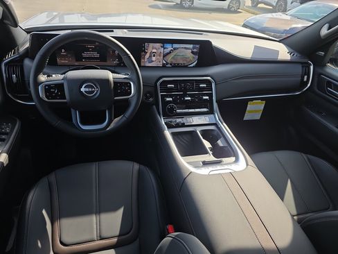 New 2026 Nissan Armada SL w/ Captain's Chari Seat Package image 5