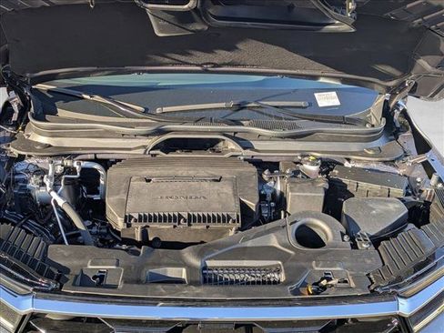 New 2025 Honda Pilot Touring image 17