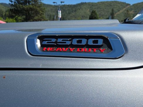 Used 2022 RAM 2500 Big Horn AWD/4WD image 15