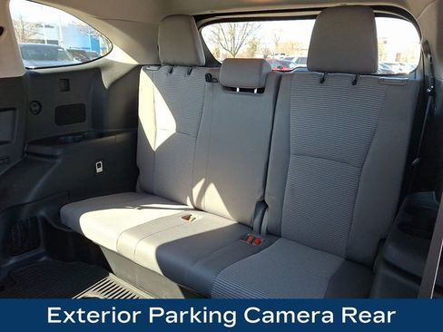 Used 2021 Toyota Highlander LE image 13
