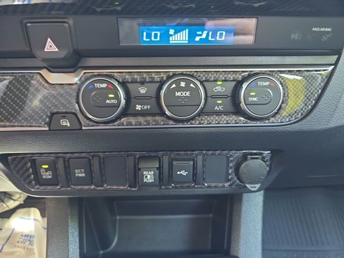Used 2023 Toyota Tacoma SR5 w/ Technology Package RWD image 23