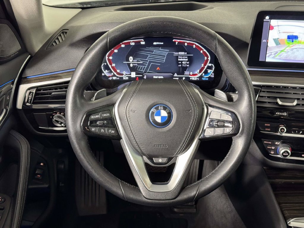 Used 2022 BMW 530e xDrive w/ Premium Package AWD/4WD image 19