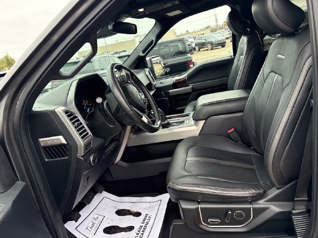 Used 2016 Ford F150 Platinum w/ Equipment Group 701A Luxury AWD/4WD image 8