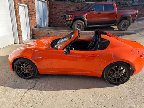 Used 2019 MAZDA MX-5 Miata RF 30th Anniversary image 4