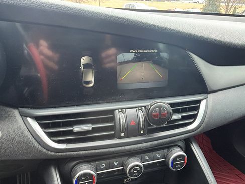 Used 2018 Alfa Romeo Giulia Ti Sport w/ Quick Order Package 22S Sport image 33