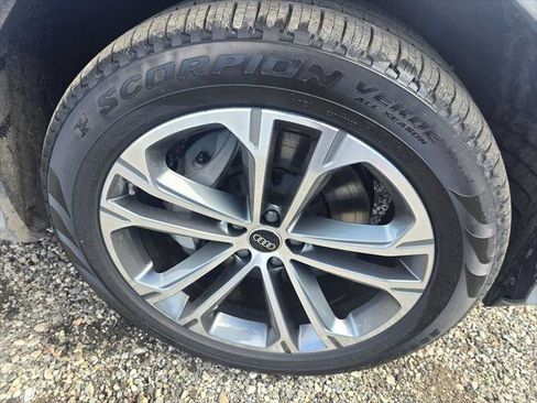 New 2026 Audi Q7 2.0T Premium image 9