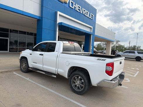 Used 2014 Toyota Tundra SR5 image 3