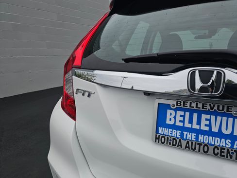 Used 2018 Honda Fit EX image 15