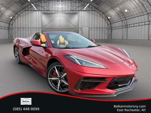Used 2021 Chevrolet Corvette Stingray Premium Conv w/ Z51 Performance Package RWD image 1