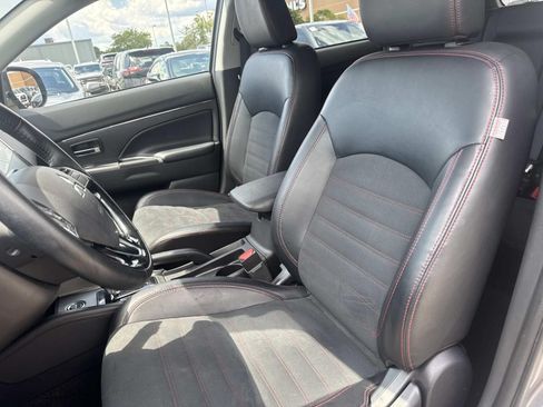 Used 2024 Mitsubishi Outlander Sport SE AWD/4WD image 15