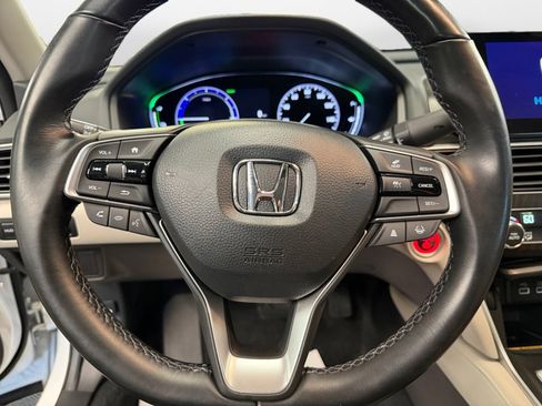 Used 2022 Honda Accord Touring image 13