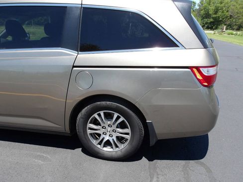 Used 2013 Honda Odyssey EX-L image 38