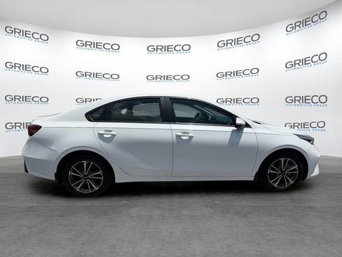 Used 2023 Kia Forte LXS FWD image 8