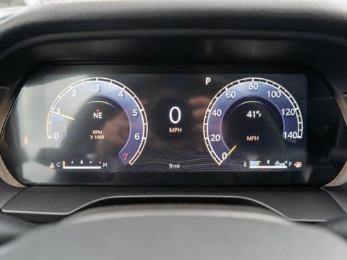 New 2025 Jeep Grand Cherokee Limited image 18