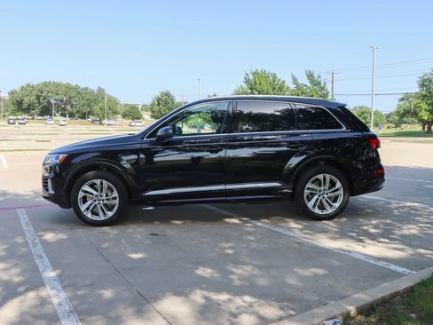 Used 2021 Audi Q7 3.0T Premium Plus AWD/4WD image 4