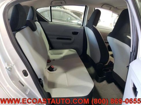 Used 2014 Toyota Prius C Three image 11