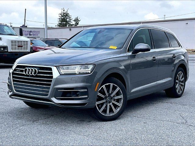 Used 2017 Audi Q7 3.0T Prestige AWD/4WD image 2