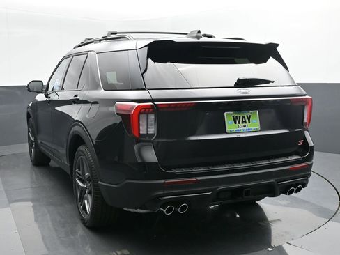 New 2025 Ford Explorer ST image 4