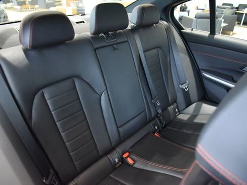 Used 2020 BMW 330i xDrive Sedan w/ Premium Package image 23