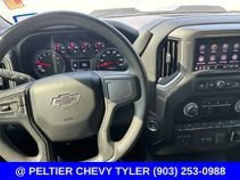 Used 2024 Chevrolet Silverado 1500 Custom Trail Boss w/ Dark Appearance Package AWD/4WD image 21