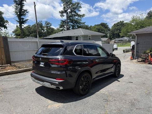 Used 2023 BMW X5 xDrive40i w/ Premium Package AWD/4WD image 3