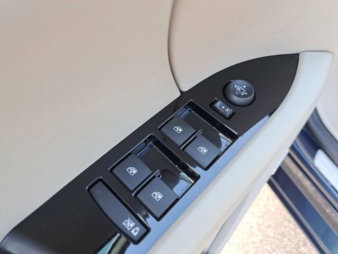 Used 2016 Cadillac XTS Premium w/ Driver Assist Package image 15