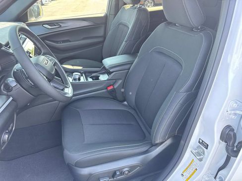 New 2026 Jeep Grand Cherokee Laredo X AWD/4WD image 26