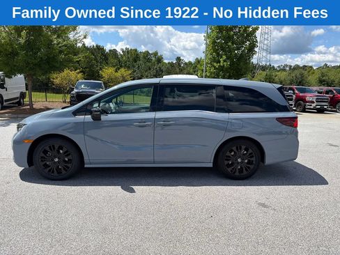 Used 2025 Honda Odyssey Sport-L image 4